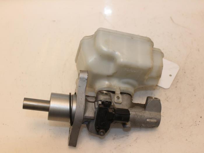Cylindre de frein principal d'un Volkswagen Caddy III (2KA,2KH,2CA,2CH) 1.6 TDI 16V 2013