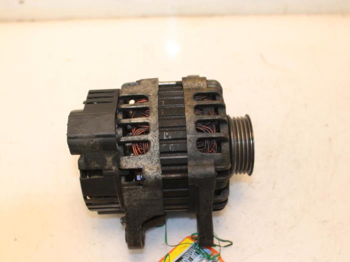 Gebrauchte Dynamo Kia Picanto (BA) 1.0 12V Preis € 55,00 Margenregelung angeboten von Van Gils Automotive