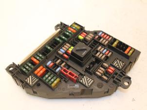 Used Fuse box BMW 5 serie Touring (F11) 520i 16V Price € 39,93 Inclusive VAT offered by Van Gils Automotive