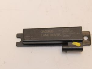 Usados Módulo sin llaves de vehículo Landrover Range Rover IV (LG) 3.0 TDV6 24V Precio € 38,72 IVA incluido ofrecido por Van Gils Automotive