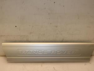 Used Decorative strip Landrover Range Rover IV (LG) 3.0 TDV6 24V Price € 78,65 Inclusive VAT offered by Van Gils Automotive