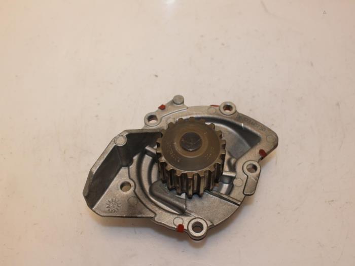 Begagnade Vattenpump Ford Kuga II (DM2) 2.0 TDCi 16V 163 4x4 Pris € 54,00 Marginaltabell erbjuds av Van Gils Automotive