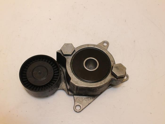 Used Spanner, miscellaneous Toyota RAV4 (A3) 2.2 D-4D-F 16V 4x2 Price € 30,00 Margin scheme offered by Van Gils Automotive