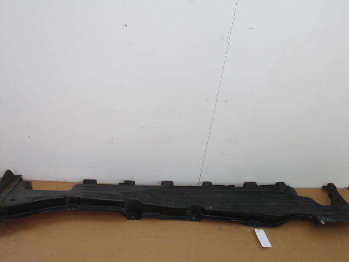 Begagnade Hasplåt Landrover Range Rover IV (LG) 3.0 TDV6 24V Pris € 180,29 Inklusive moms erbjuds av Van Gils Automotive