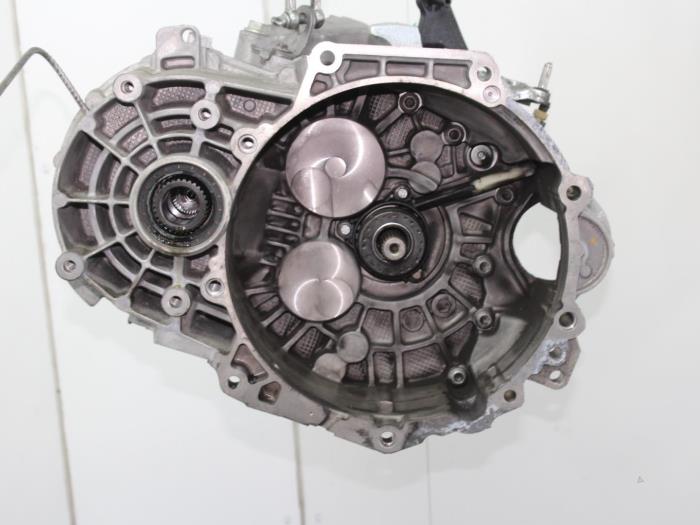Used Gearbox Skoda Karoq 2.0 TDI 16V 4x4 Price € 1.813,79 Inclusive VAT offered by Van Gils Automotive