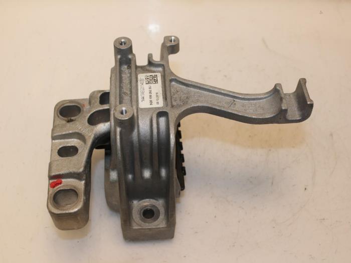 Used Engine mount Audi Q2 (GAB/GAG) 2.0 TDI 16V 150 Quattro Price € 36,30 Inclusive VAT offered by Van Gils Automotive