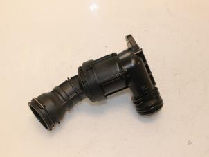 Used Thermostat housing Volkswagen Golf VII (AUA) 1.6 TDI BMT 16V Price € 36,30 Inclusive VAT offered by Van Gils Automotive