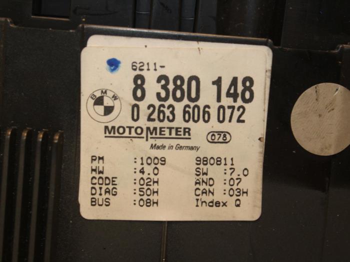 Odometer KM from a BMW 3 serie (E46/4) 320d 16V 1998
