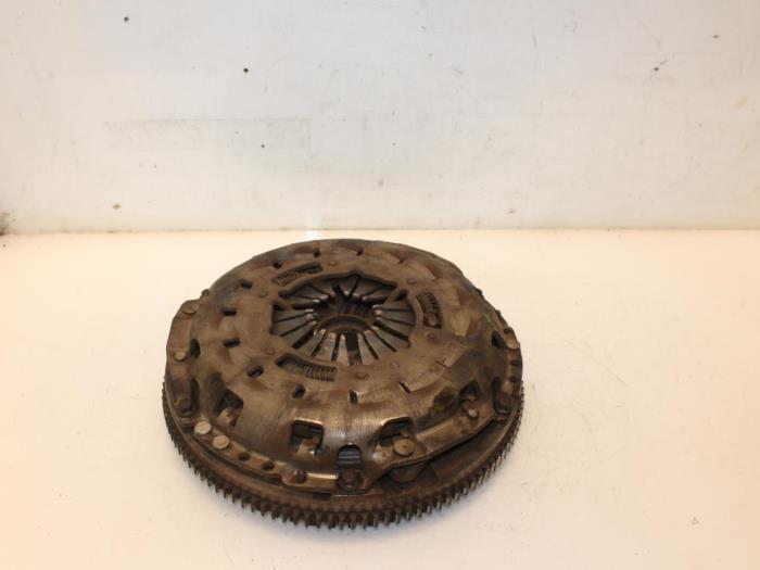 Used Flywheel Ford Transit 2.2 TDCi 16V Price € 164,56 Inclusive VAT offered by Van Gils Automotive