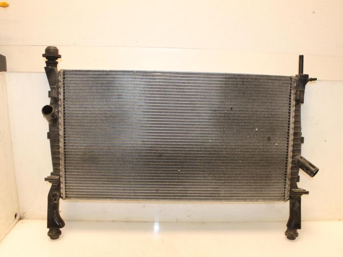 Usagé Radiateur Ford Transit 2.2 TDCi 16V Prix € 60,50 Prix TTC proposé par Van Gils Automotive