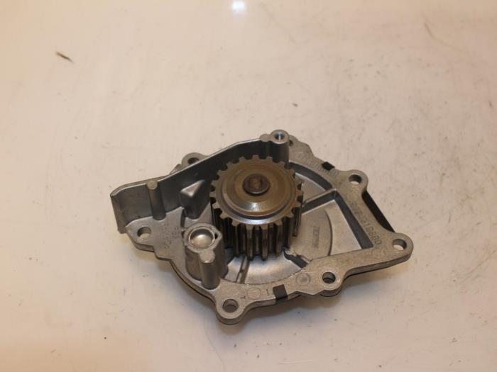 Begagnade Vattenpump Fiat Ducato (250) 2.0 D 115 Multijet Pris € 39,99 Marginaltabell erbjuds av Van Gils Automotive