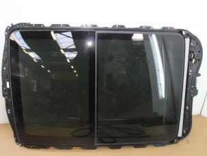 Used Panoramic roof Volkswagen Touran (5T1) 1.6 TDI SCR BlueMotion Technology Price € 726,00 Inclusive VAT offered by Van Gils Automotive