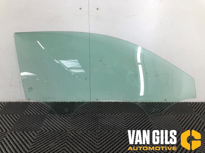 Usados Ventanilla de puerta de 2 puertas derecha Audi A3 (8V1/8VK) 2.0 TFSI Ultra 16V Quattro Precio € 65,34 IVA incluido ofrecido por Van Gils Automotive