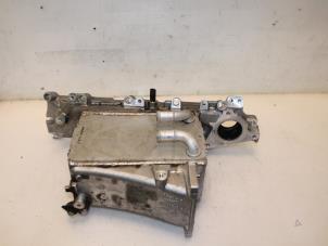 Used Intake manifold Volkswagen T-Roc 2.0 TDI 150 4Motion 16V Price € 131,89 Inclusive VAT offered by Van Gils Automotive