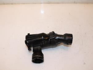 Used Thermostat housing Volkswagen T-Roc 2.0 TDI 150 4Motion 16V Price € 36,30 Inclusive VAT offered by Van Gils Automotive