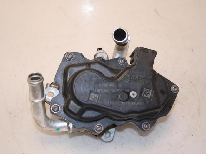 Usagé Valve RGE Volkswagen T-Roc I 2.0 TDI 150 4Motion 16V Prix € 65,34 Prix TTC proposé par Van Gils Automotive