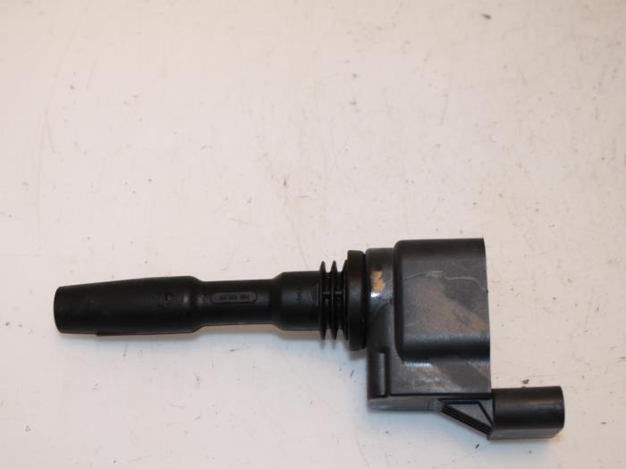 Usagé Broche bobine Volkswagen Golf VII Variant (AUVV) 1.5 TSI Evo BlueMotion 16V Prix € 36,30 Prix TTC proposé par Van Gils Automotive
