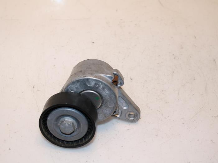 Usados Tensor correa múltiple Volkswagen Touran (5T1) 2.0 TDI 150 Precio € 36,30 IVA incluido ofrecido por Van Gils Automotive
