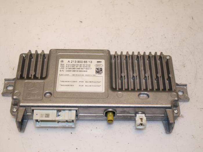 Usagé Module caméra Mercedes E (W213) E-220d 2.0 Turbo 16V Prix € 149,00 Règlement à la marge proposé par Van Gils Automotive