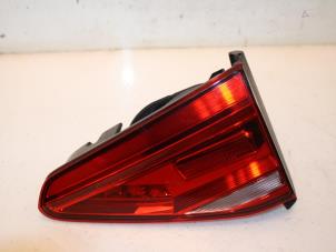 Used Taillight, left Volkswagen Touran (5T1) 1.6 TDI SCR BlueMotion Technology Price € 52,03 Inclusive VAT offered by Van Gils Automotive