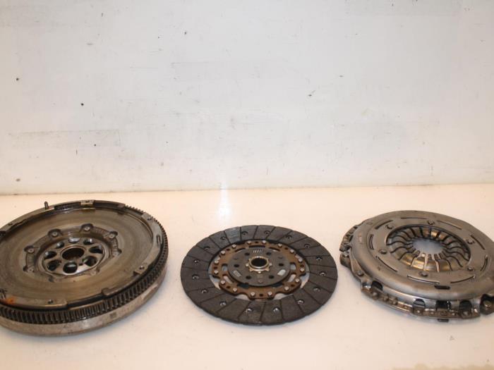 Volkswagen Polo Dual mass flywheels stock