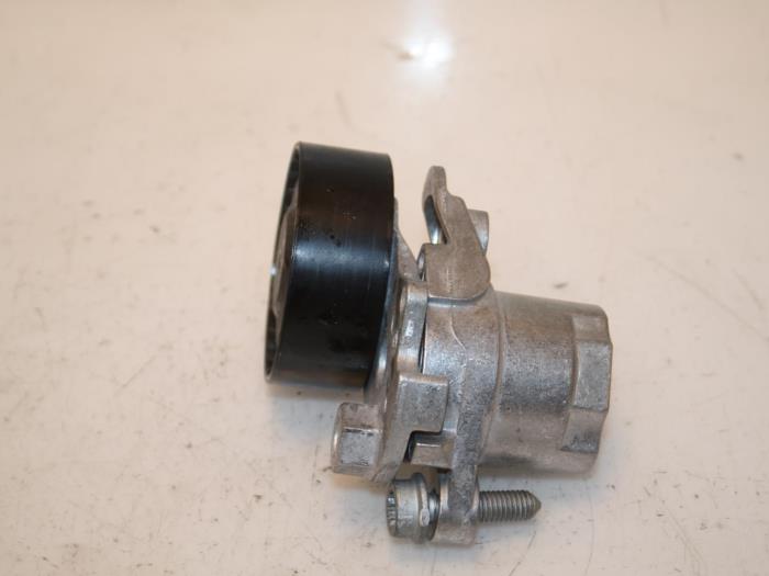 Gebrauchte Spanrolle multiriem Volkswagen Polo VI (AW1) 1.0 MPi 12V Preis € 36,30 Mit Mehrwertsteuer angeboten von Van Gils Automotive