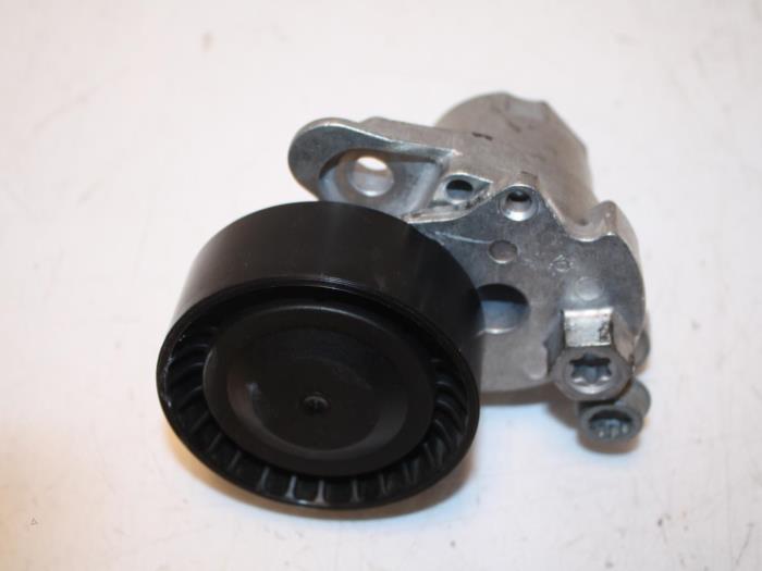 Usados Tensor correa múltiple Volkswagen Polo VI (AW1) 1.0 TSI 12V Precio € 36,30 IVA incluido ofrecido por Van Gils Automotive
