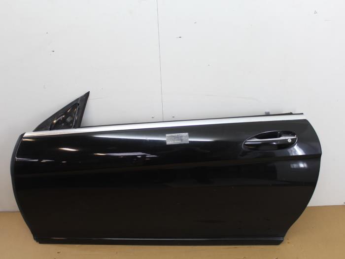 Begagnade Dörr, 2-dörrars, vänster Mercedes CL (216) 5.5 CL-600 V12 36V Twin Turbo Pris € 499,00 Marginaltabell erbjuds av Van Gils Automotive