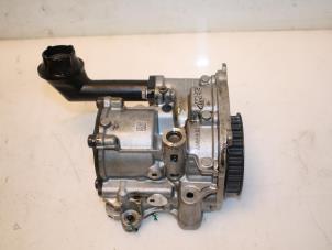 Used Oil pump Volkswagen Golf VII (AUA) 2.0 TDI 16V Price € 131,89 Inclusive VAT offered by Van Gils Automotive