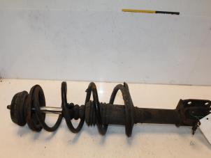 Used Front shock absorber rod, right Dacia Logan MCV (KS) 1.6 Price € 54,00 Margin scheme offered by Van Gils Automotive