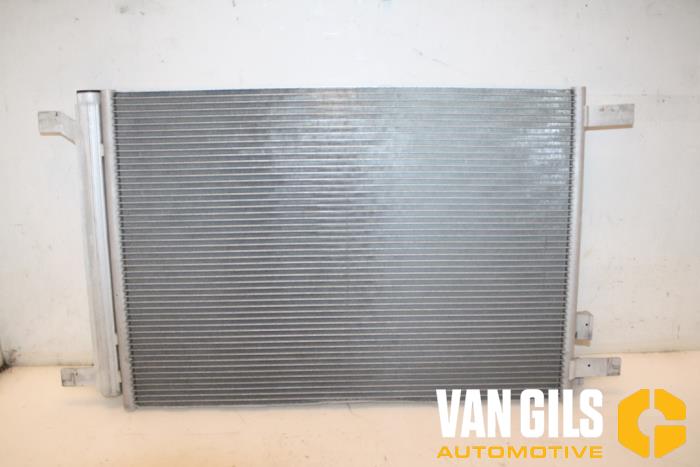 Usagé Radiateur clim Volkswagen T-Roc I 2.0 TDI 150 4Motion 16V Prix € 131,89 Prix TTC proposé par Van Gils Automotive