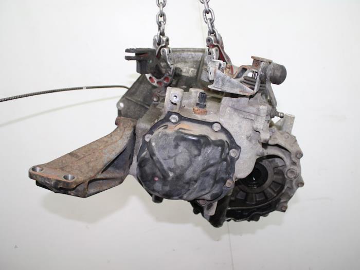 Gearbox from a Suzuki Wagon-R+ (RB) 1.0 12V 2007