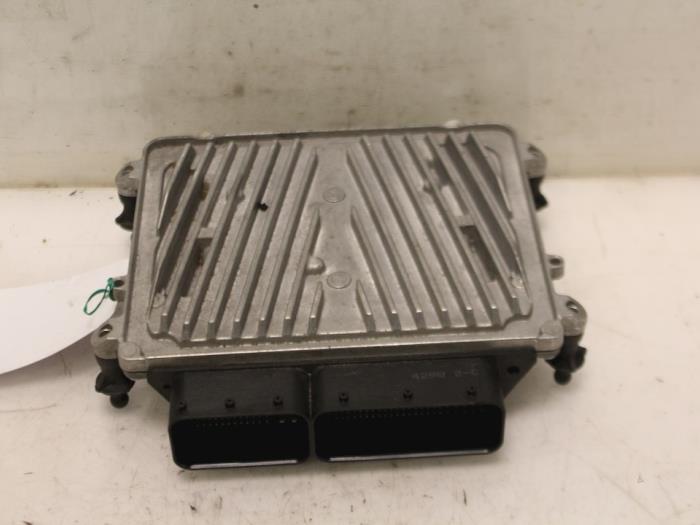 Engine management computer from a Mercedes-Benz C (W204) 6.2 C-63 AMG V8 32V Performance Pack Plus 2010