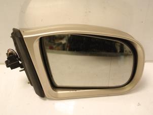 Used Wing mirror, right Mercedes E (W210) 2.7 E-270 CDI 20V Price € 50,00 Margin scheme offered by Van Gils Automotive