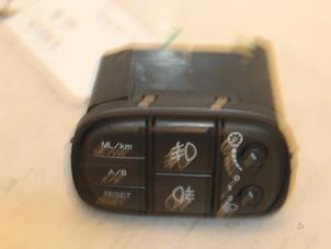 Used Fog light switch Jaguar S-type (X200) 2.7 TD 24V Euro IV Price € 30,00 Margin scheme offered by Van Gils Automotive