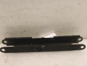 Used Rear wishbone, right BMW 3 serie Touring (E91) 325i 24V Price € 40,00 Margin scheme offered by Van Gils Automotive