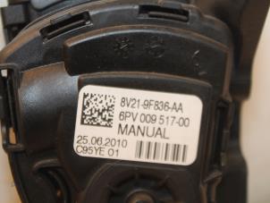 Używane Pedal gazu Ford Fiesta 6 (JA8) 1.25 16V Cena € 30,00 Procedura marży oferowane przez Van Gils Automotive