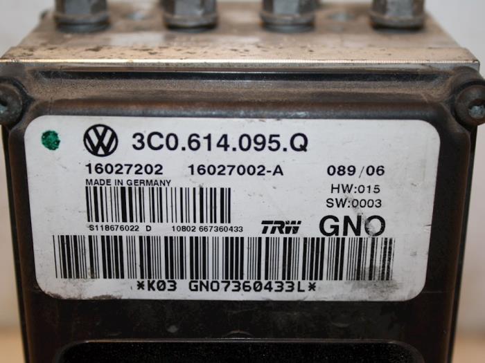Pompe ABS d'un Volkswagen Passat 4Motion (3C2) 3.2 VR6 FSI 24V 2007