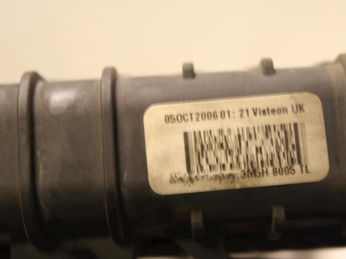Usagé Radiateur Volvo V50 (MW) 2.0 D 16V Prix € 65,00 Règlement à la marge proposé par Van Gils Automotive