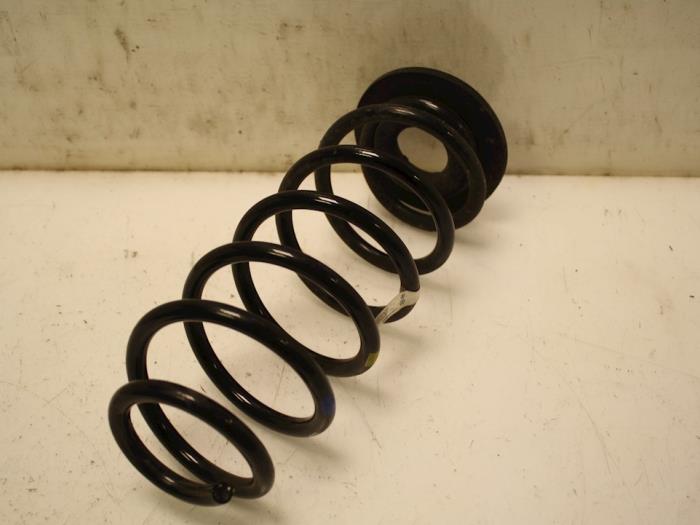 Rear coil spring Kia Rio IV 1.0i T-GDi 100 12V - 55335H8000