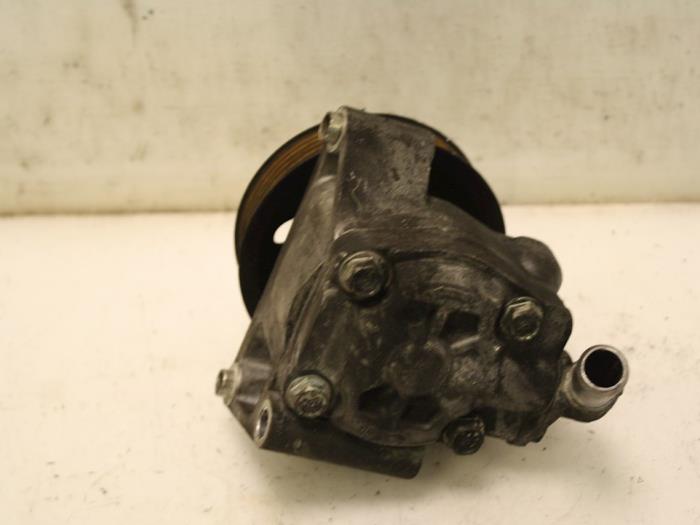 Usagé Pompe de direction Jaguar S-type (X200) 2.7 TD 24V Euro IV Prix € 60,00 Règlement à la marge proposé par Van Gils Automotive