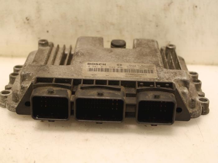 Used Engine management computer Renault Scénic II (JM) Price € 150,00 Margin scheme offered by Van Gils Automotive