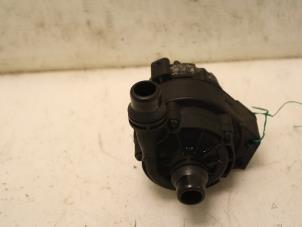 Used Additional water pump BMW 3 serie (F30) 330e Price € 60,50 Inclusive VAT offered by Van Gils Automotive