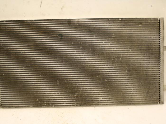 Usagé Radiateur clim Ford Transit 2.2 TDCi 16V Prix € 98,00 Règlement à la marge proposé par Van Gils Automotive