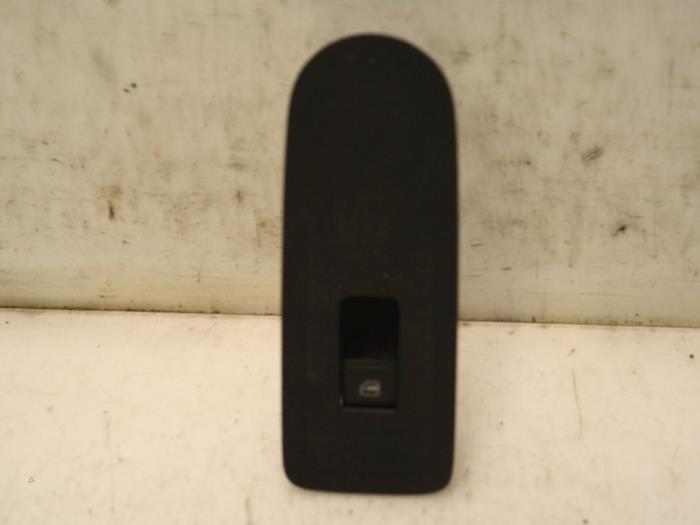 Electric window switch from a Volkswagen Up! (121) 1.0 12V 60 2014