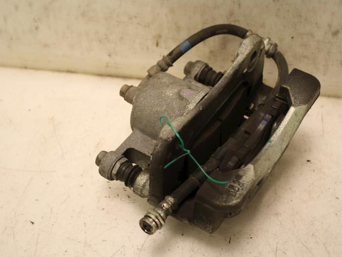 Front brake calliper, right from a Mazda 2 (DJ/DL) 1.5 SkyActiv-G 90 2019