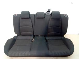 Używane Kanapa tylna Mazda 2 (DJ/DL) 1.5 SkyActiv-G 90 Cena € 299,00 Procedura marży oferowane przez Van Gils Automotive