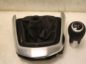 Used Gear stick knob Mazda 2 (DJ/DL) 1.5 SkyActiv-G 90 Price € 49,00 Margin scheme offered by Van Gils Automotive