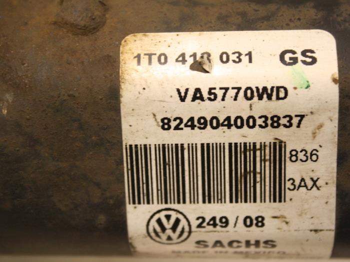 Amortyzator prawy przód z Volkswagen Golf VI Variant (AJ5/1KA)  2010