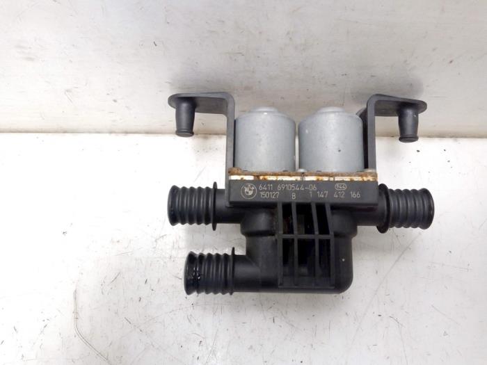 Begagnade Extra vattenpump BMW X5 (F15) xDrive 40e PHEV 2.0 Pris € 131,89 Inklusive moms erbjuds av Van Gils Automotive